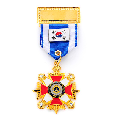 custom medal with Drape